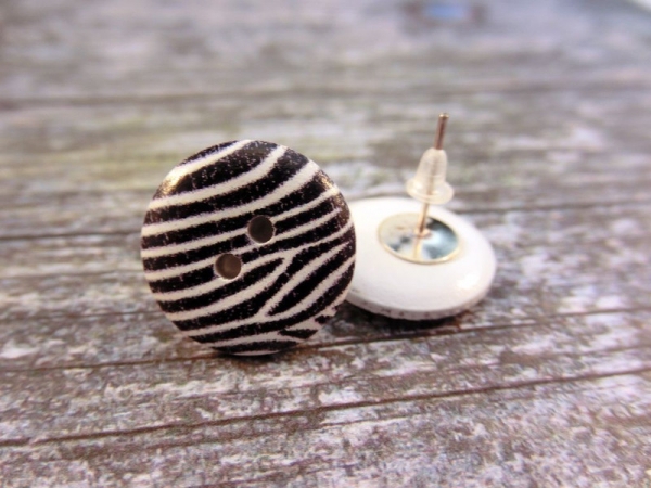 Zebra Streifen Ohrstecker Holzknöpfe stripes Zoo